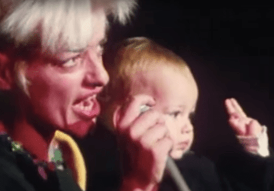 NINA UND COSMA SHIVA HAGEN